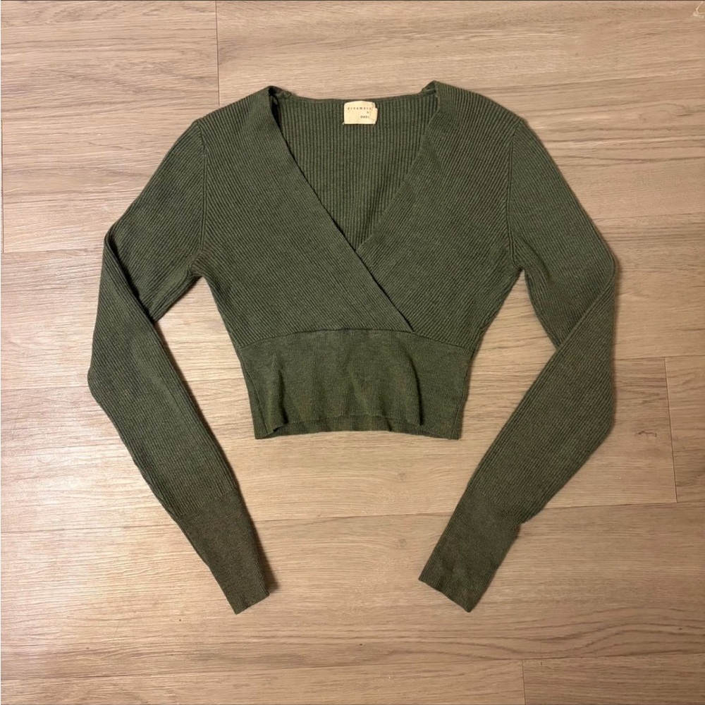 Women's Olive Green Ribbed V-Neck Cropped Sweater